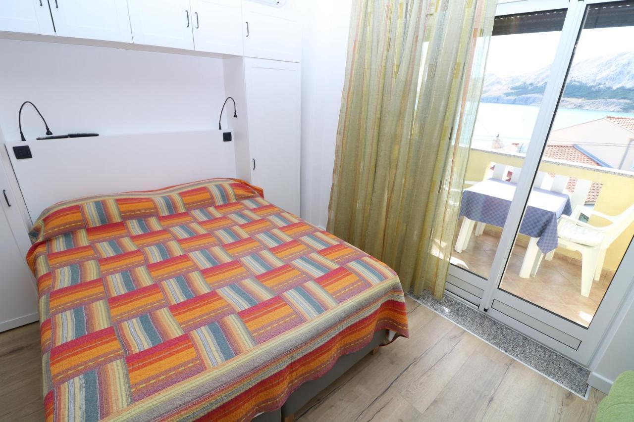 Studio Apartments Cavrak With Terrace Baška Eksteriør billede